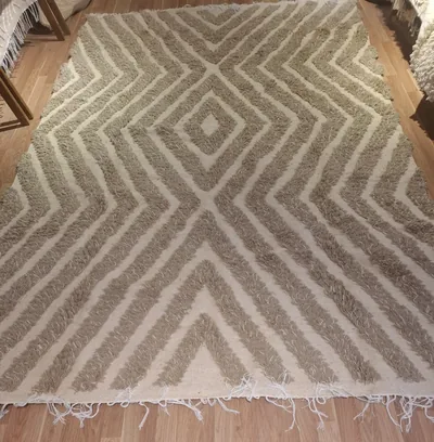 Handmade Modern Off White And Beige Kilim